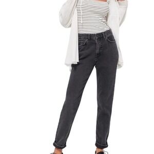 BDG Urban Outfitters Black MOM Jeans Size 28